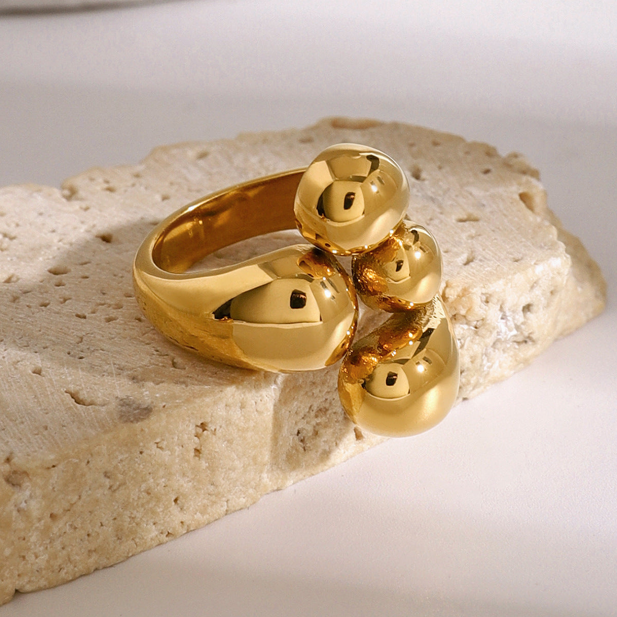 VALÉN Ring – Asymmetric Claw