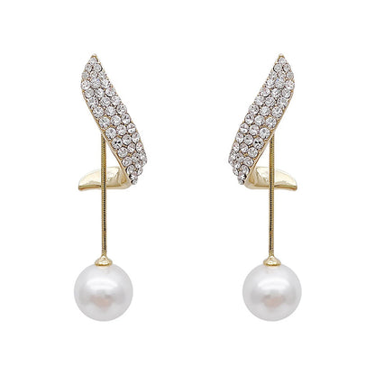 Valén – Timeless Elegance with Sparkling Crystal Tassels