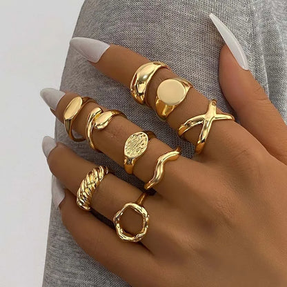 Valén – Nine Ways to Shine in Modern Gold Geometry