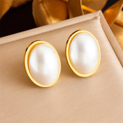 VALÉN — Modern Fan & Square Pearl Earring