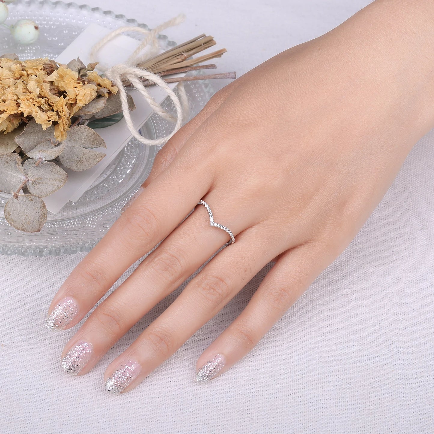 VALÉN JewelryPalace Moissanite D Color V-Shape Stackable Wedding Ring