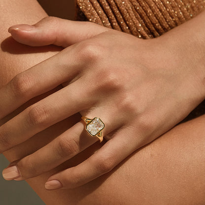 Louise Ring