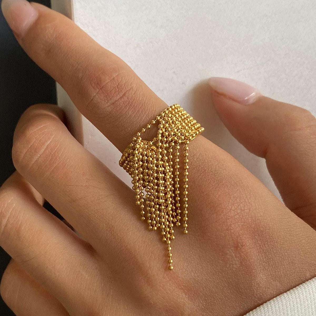 VALÉN Ring – Gold Tassel