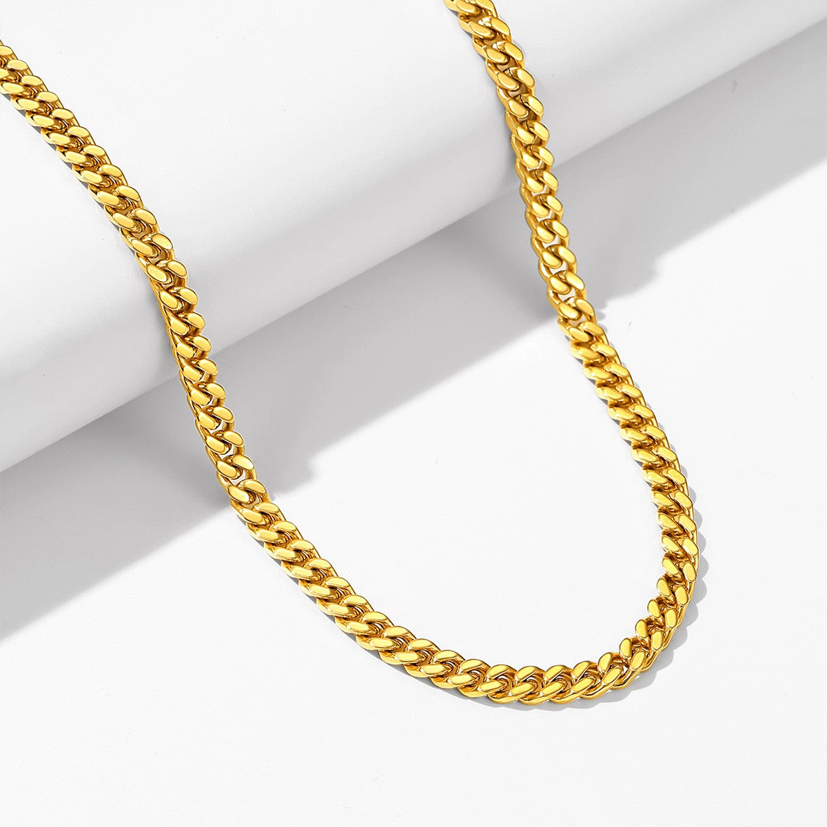 Personalized Cuban Link Chain Necklace in Stainless Steel