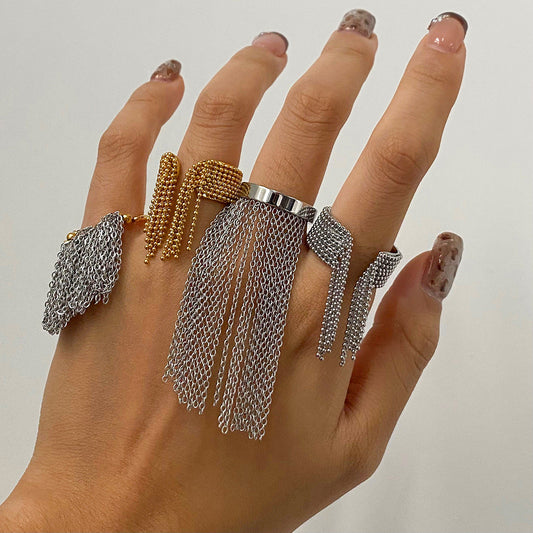 VALÉN Ring – Gold Tassel