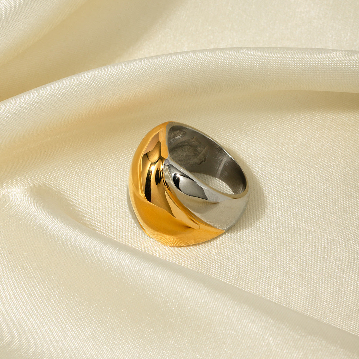 VALÉN Rings – 18K Gold Geometric