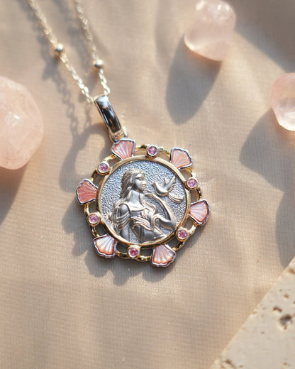 VALÉN — Aphrodite Shell Amulet · Treasure of Eternity